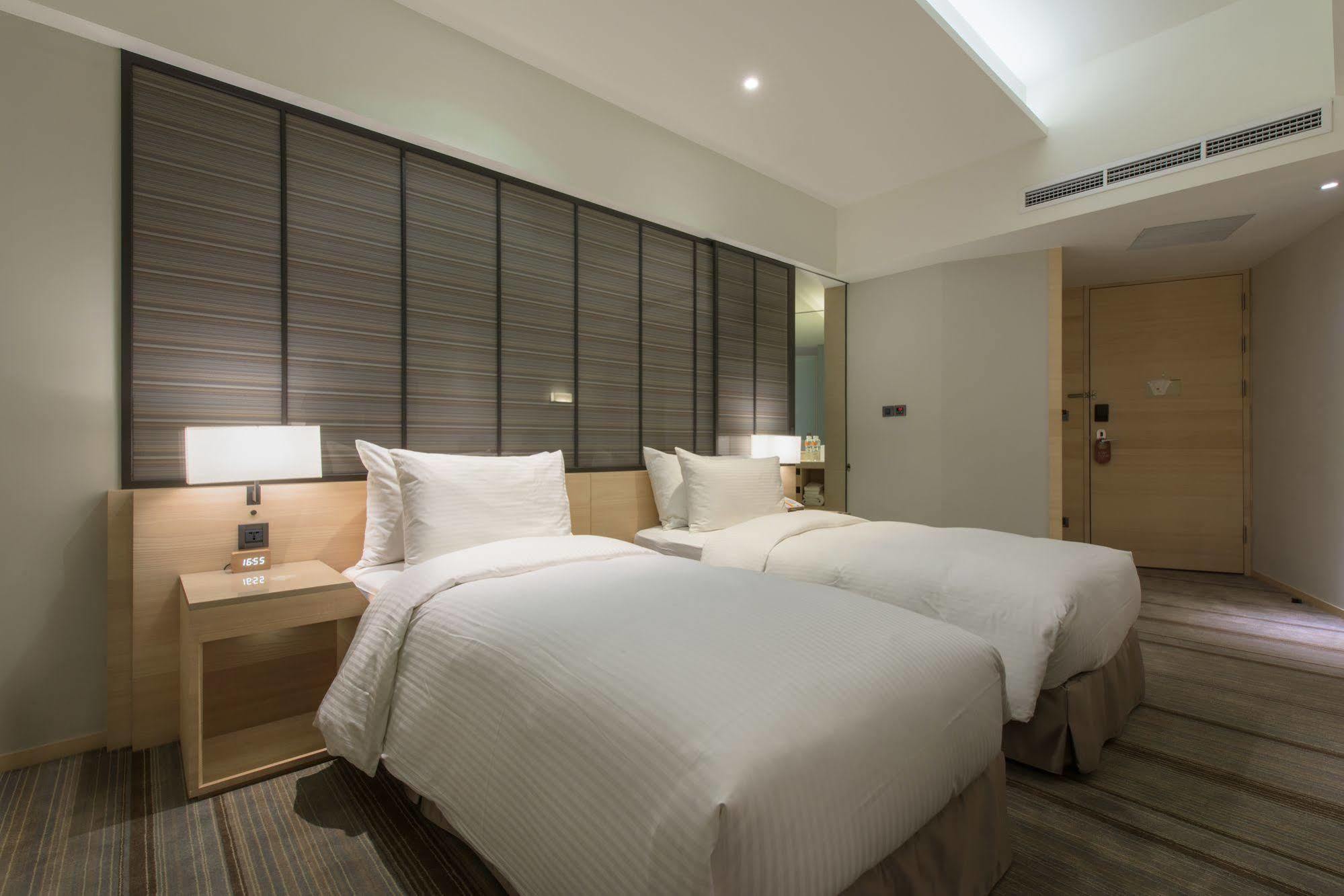 Hotel Cozzi Zhongshan גאושיונג מראה חיצוני תמונה