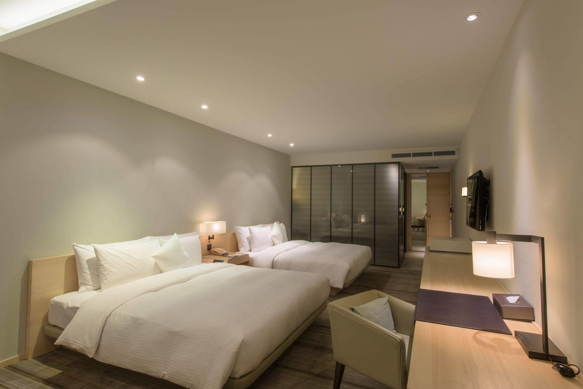 Hotel Cozzi Zhongshan גאושיונג מראה חיצוני תמונה